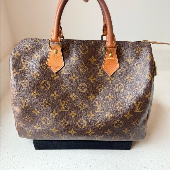 Louis Vuitton Speedy 30 with Iconic Monogram